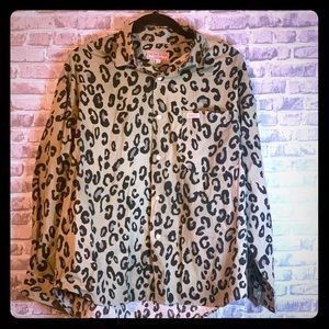 Vintage Guess Long Sleeve Leopard shirt 🔥sz L